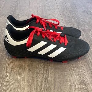 Kids size 5 Adidas Soccer Cleats